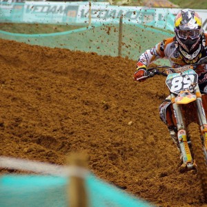 开云_夜读之声，奥拉罗尤深情赞誉中国防疫，畅谈体育界自由新风尚